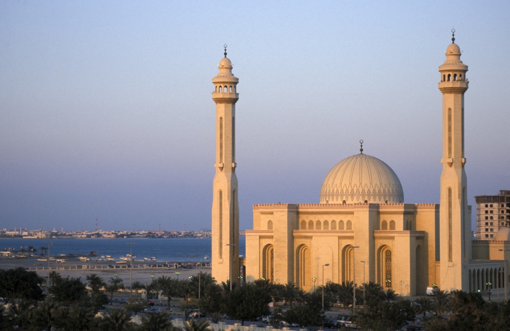    Ahmed Al Fateh Grand Mosque